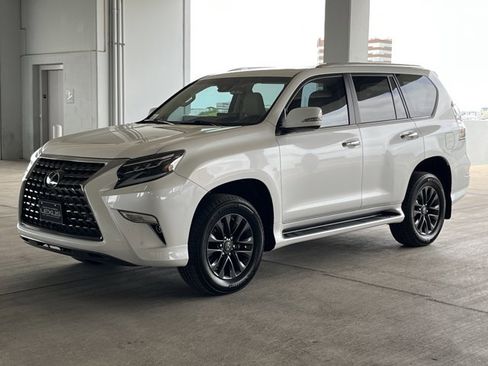 Certified 2022 Lexus GX 460 Premium AWD/4WD image 3