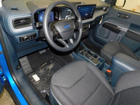 New 2025 Ford Maverick XL w/ Equipment Group 101A image 15