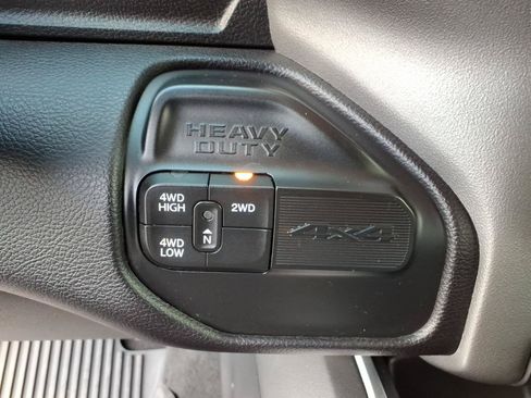 Used 2023 RAM 3500 Big Horn w/ Level 2 Equipment Group AWD/4WD image 25