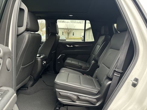 Used 2022 GMC Yukon Denali w/ Max Trailering Package image 14