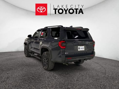 New 2026 Toyota 4Runner SR5 image 4