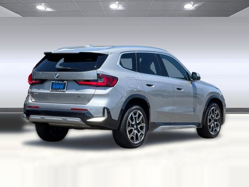 Used 2026 BMW X1 xDrive28i w/ Technology Package AWD/4WD image 9