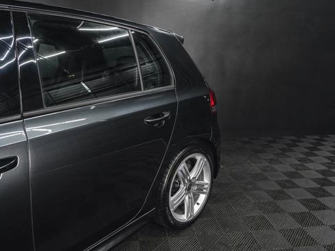 Used 2012 Volkswagen Golf 4-Door image 6