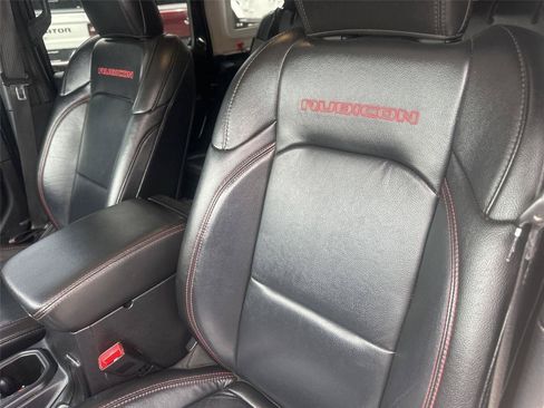 Used 2019 Jeep Wrangler Unlimited Rubicon AWD/4WD image 29