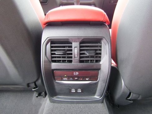 Used 2025 BMW M3 w/ M Carbon Exterior Package RWD image 39