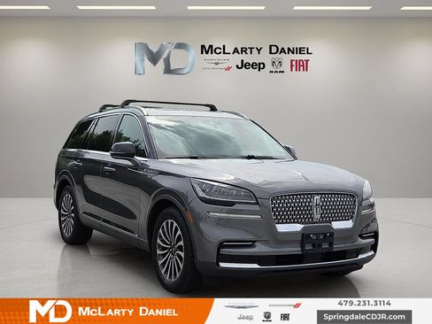 Used 2023 Lincoln Aviator Reserve w/ Elements Package Plus AWD/4WD image 1