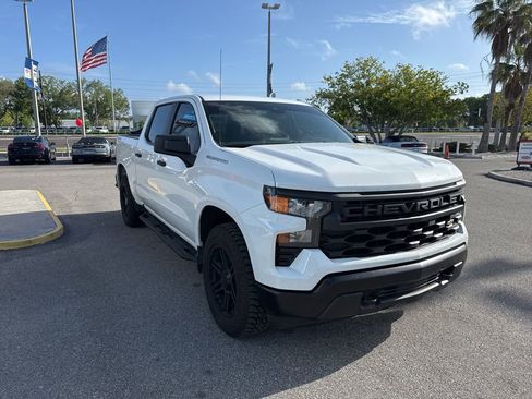 Used 2023 Chevrolet Silverado 1500 W/T w/ Trailering Package image 4