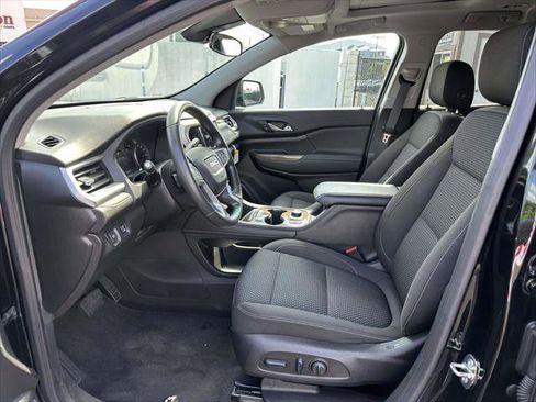 Used 2023 GMC Acadia SLE w/ Driver Convenience Package image 14