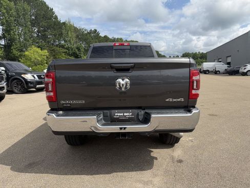 Used 2023 RAM 2500 Laramie AWD/4WD image 5
