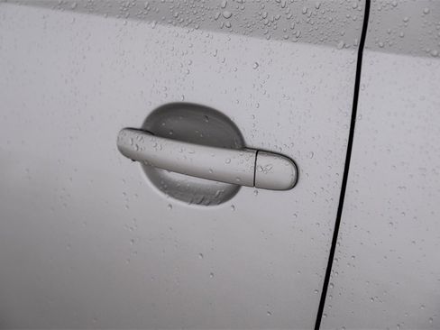 Used 2016 Volkswagen Beetle 1.8T SE image 32