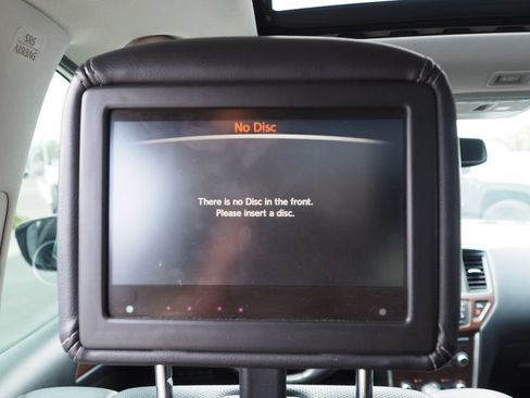 Used 2019 Nissan Pathfinder Platinum AWD/4WD image 18