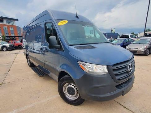 Used 2019 Mercedes-Benz Sprinter 170 image 3