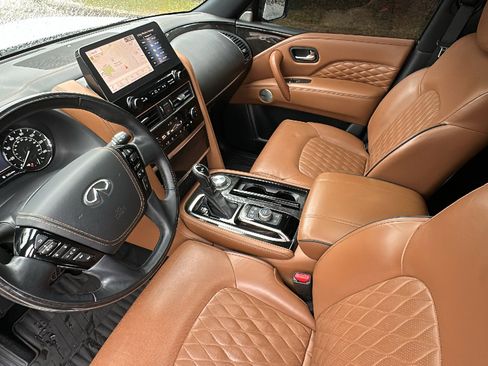 Used 2022 INFINITI QX80 Sensory image 25