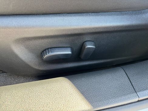 Used 2025 Nissan Altima 2.5 SV FWD image 23
