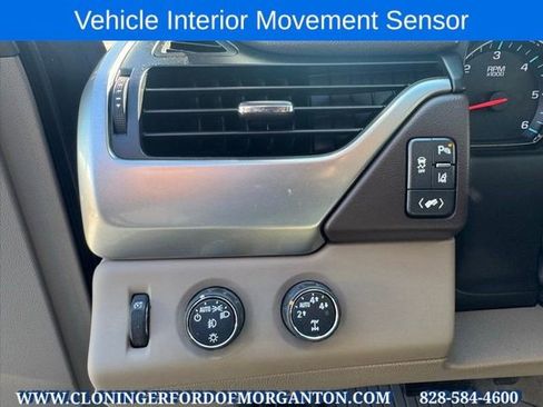 Used 2015 Chevrolet Suburban LTZ image 30