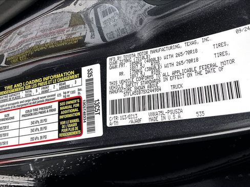 Used 2025 Toyota Tundra SR5 w/ SR5 Premium Package AWD/4WD image 18