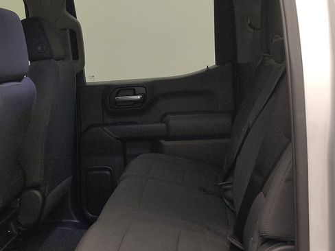 Used 2020 Chevrolet Silverado 1500 Custom w/ Custom Value Package image 18