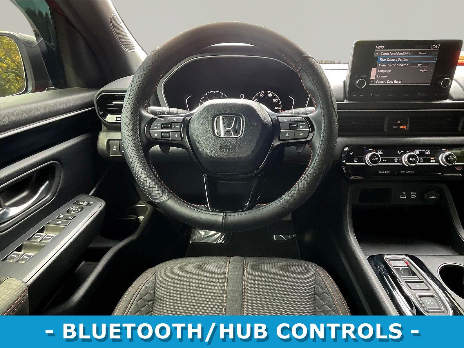 Used 2025 Honda Pilot Sport image 8
