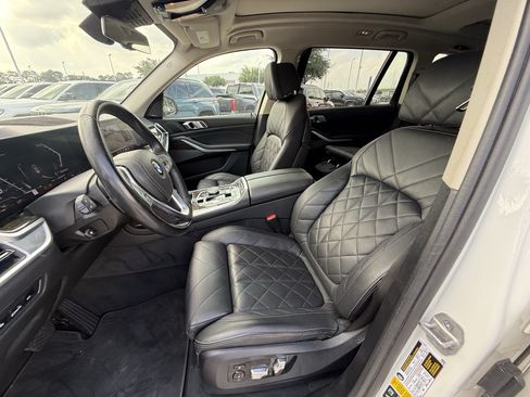 Used 2024 BMW X7 xDrive40i AWD/4WD image 28