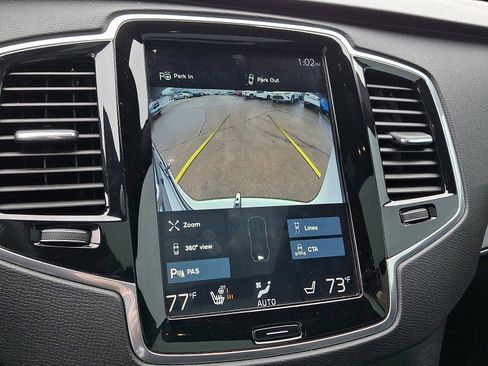 Used 2018 Volvo XC90 T6 Momentum w/ Convenience Package image 24