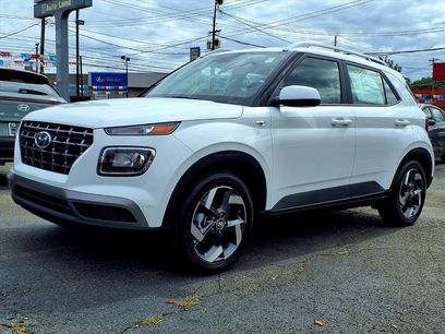 New 2025 Hyundai Venue SEL