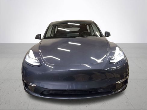 Used 2023 Tesla Model Y Long Range image 3