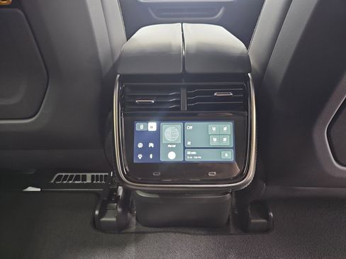 Used 2025 Rivian R1S Adventure image 30