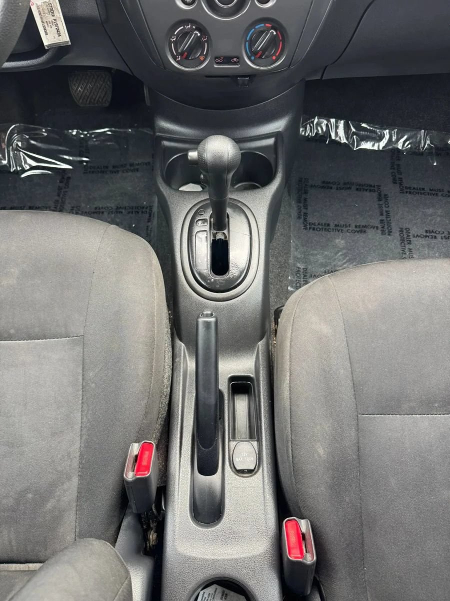 Used 2015 Nissan Versa S Plus FWD image 27