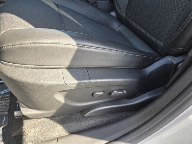 Used 2022 Buick Encore Preferred w/ Safety Package II AWD/4WD image 28