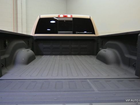 Used 2022 RAM 2500 Big Horn w/ Level C Equiment Group image 35