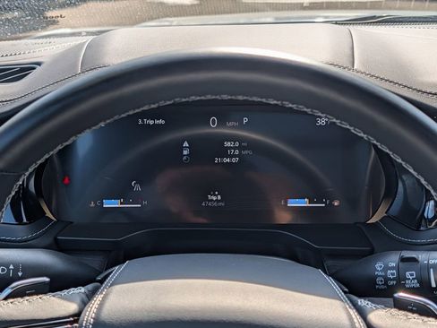 Used 2023 Jeep Grand Cherokee L Overland w/ Advanced Protech Group III image 36