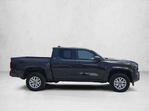 Used 2024 Toyota Tacoma SR5 RWD image 4