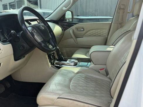 Used 2019 INFINITI QX80 Luxe w/ Proactive Package image 16