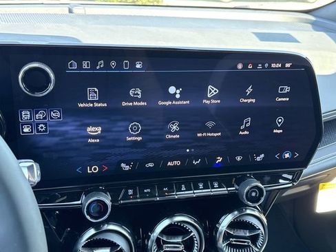 New 2025 Chevrolet Blazer EV LT image 25