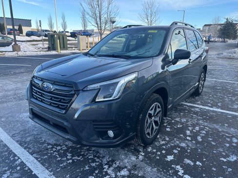 Certified 2023 Subaru Forester Premium image 6