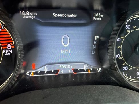 Used 2019 Jeep Cherokee Trailhawk AWD/4WD image 5
