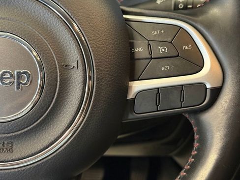 Used 2019 Jeep Compass Trailhawk w/ Cold Weather Group AWD/4WD image 11