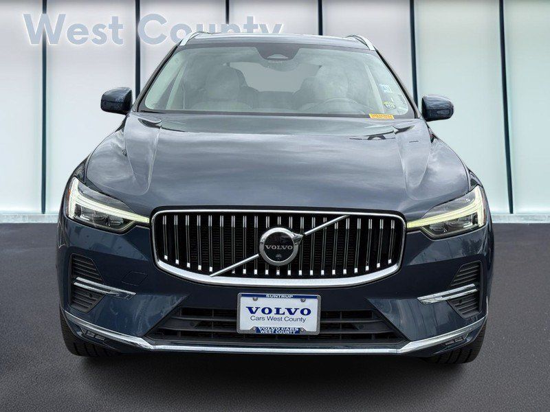 Used 2022 Volvo XC60 B5 Inscription w/ Advanced Package FWD image 10