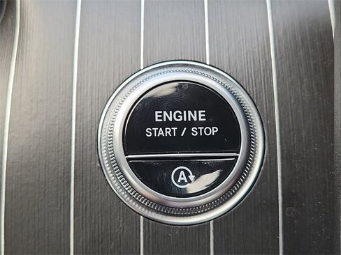 Used 2023 Mercedes-Benz C 300 Sedan image 17