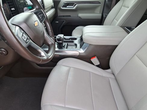 Used 2023 Chevrolet Silverado 1500 LTZ RWD image 17