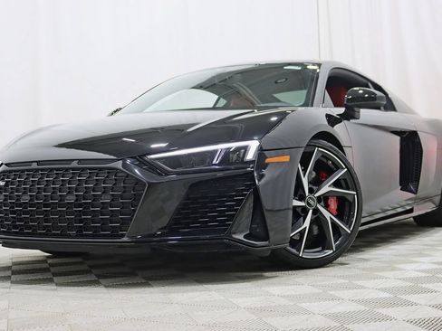 Used 2021 Audi R8 V10 w/ Premium Package RWD image 6