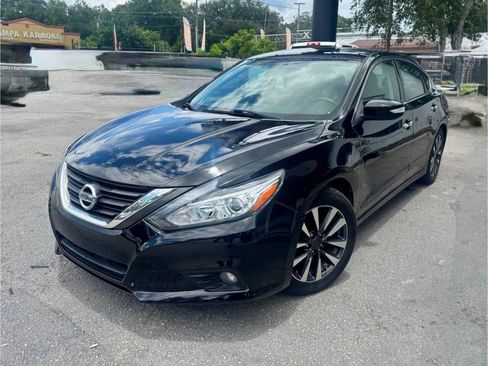 Used 2016 Nissan Altima 2.5 SL w/ 2.5 Technology w/LED Package FWD image 2