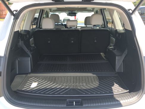 Used 2024 Kia Telluride EX AWD/4WD image 11