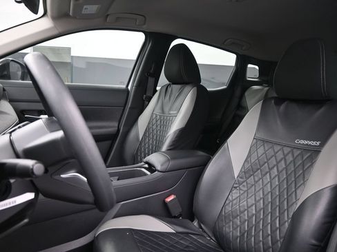 Certified 2025 Nissan Kicks SV FWD image 14