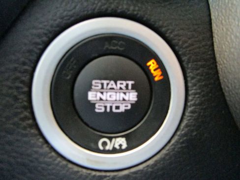 Used 2020 RAM 1500 Laramie RWD image 39