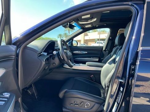 Used 2023 Genesis GV70 2.5T w/ Sport Prestige Package image 10