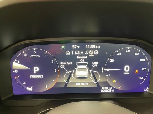 New 2025 Mitsubishi Outlander SE image 5