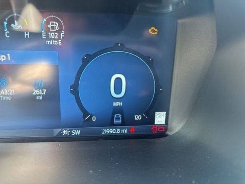 Used 2024 Ford F150 Lariat w/ FX4 Off-Road Package image 8