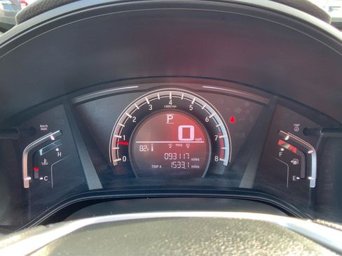 Used 2018 Honda CR-V LX image 15