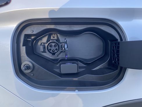 New 2025 Mitsubishi Outlander SE AWD/4WD image 36
